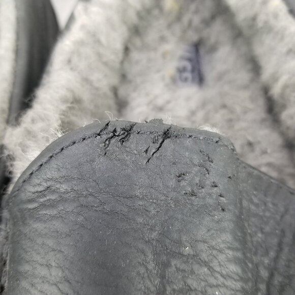 ✅UGG Ascot Black Leather Gray Sheepskin Lined Moc Toe Slippers Men’s 13 Comfort - Picture 7 of 12